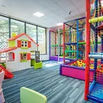 Siesta-family