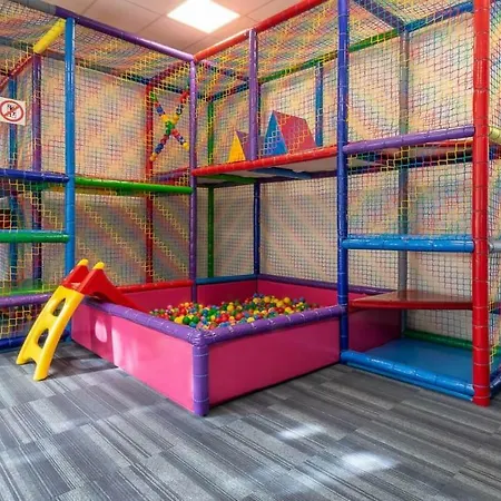 아파트 Siesta-family 코워브제크